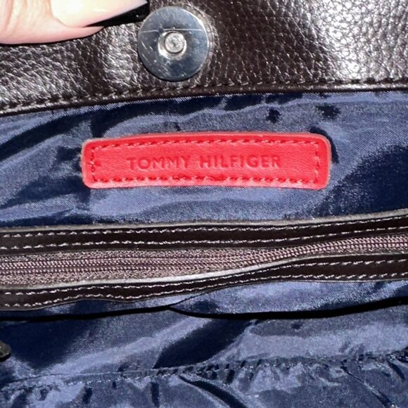 Tommy Hilfiger Brown & Beige Logo Tote Bag With Double Handles - Picture 8 of 8